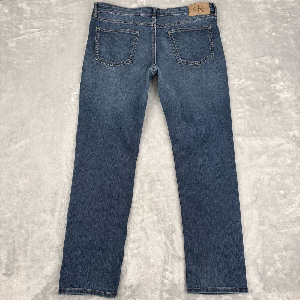 Calvin Klein Men's Slim Fit Jeans Stretch Blue 38x32 (Fits 38x30.5) Medium Wash - Picture 2 of 16